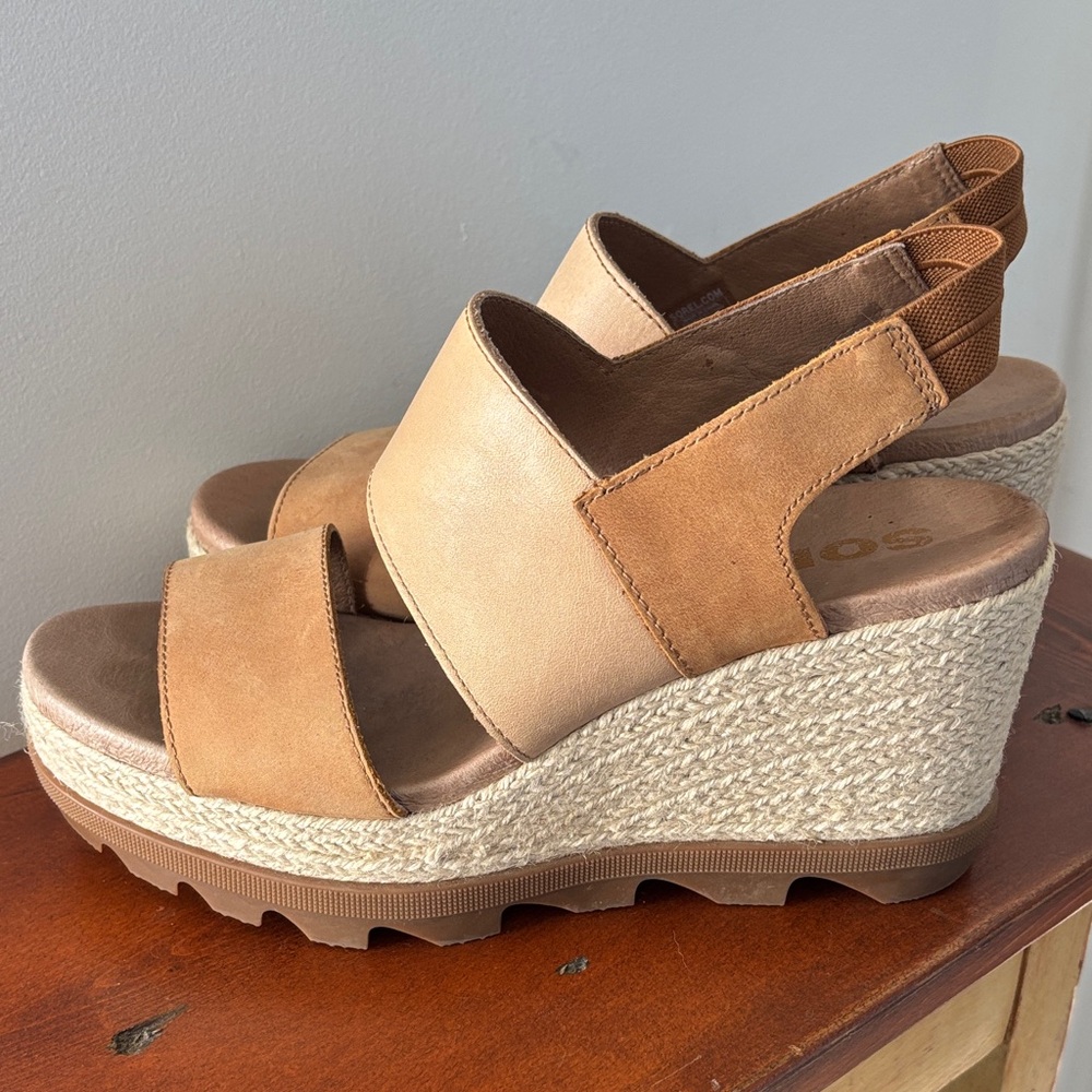 SOREL Joanie II Tan Wedge Espadrille Sandals 9 - Picture 6 of 11